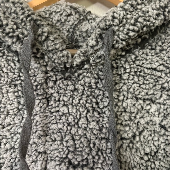 The Happy Company Gray Sherpa Hoodie. Very Soft Hoodie with Pockets. - Picture 7 of 15
